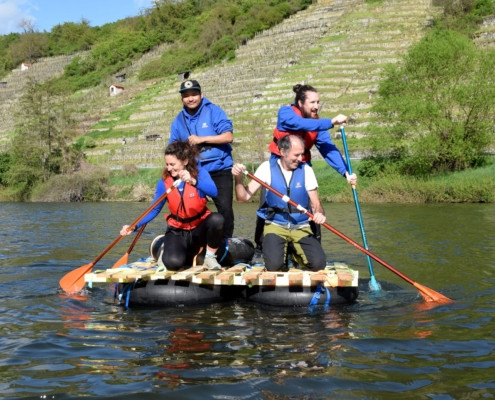 Floßbau Walheim Neckar Teamevent (31b)